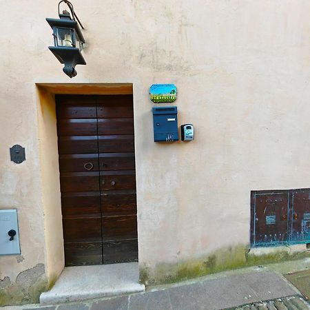 Apartmán La Dimora Nel Castello Castellaro  Exteriér fotografie